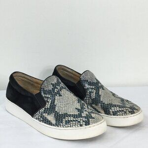 Vionic Black and Cream Snake Pattern Flats